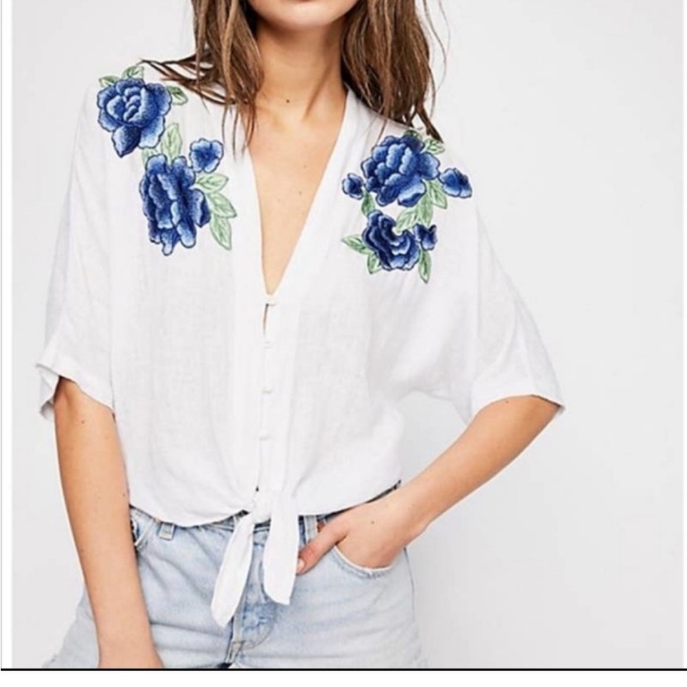 RAILS Linen Floral Embroidered Waist Tie Boho Top